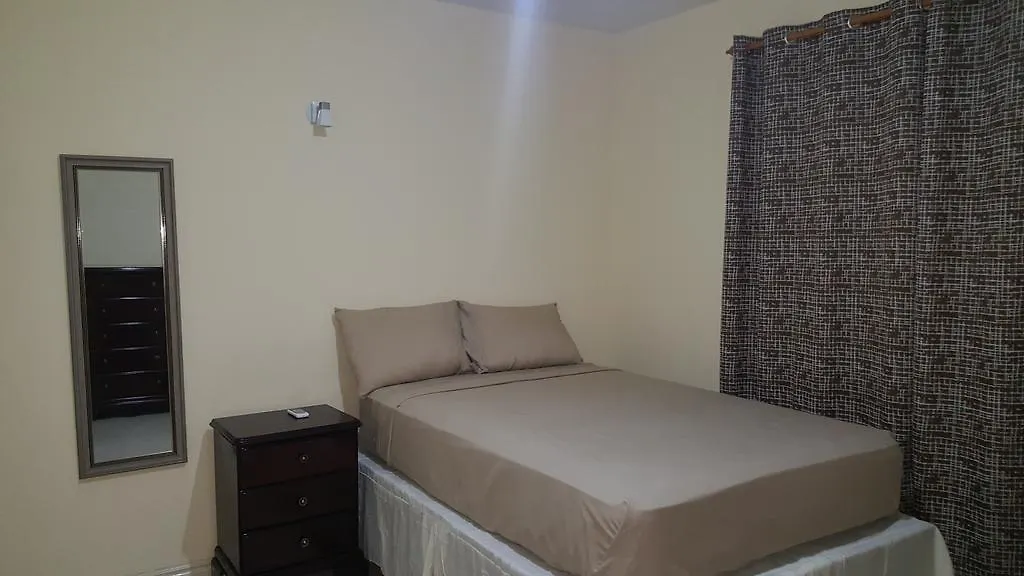 Apt 12, Executive Suites Ja - Palms Enfield 0*,