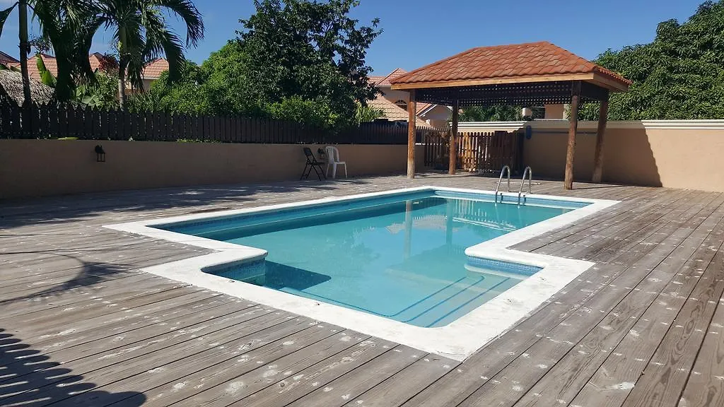 דירה Enfield Apt 12, Executive Suites Ja - Palms ג'מייקה