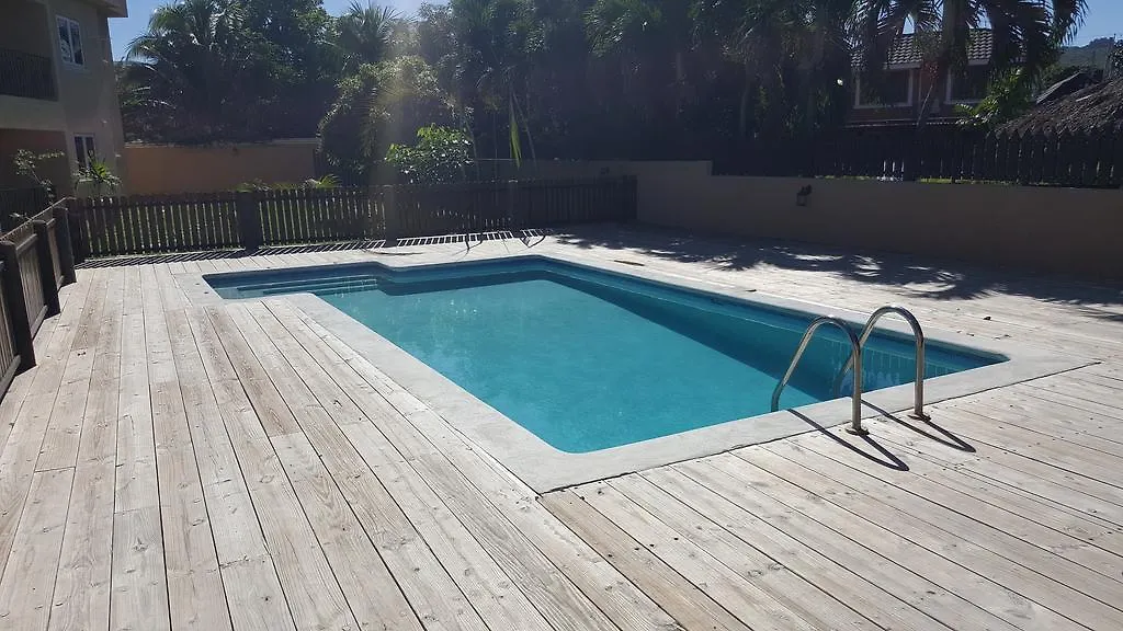 Enfield Apt 12, Executive Suites Ja - Palms 0*,