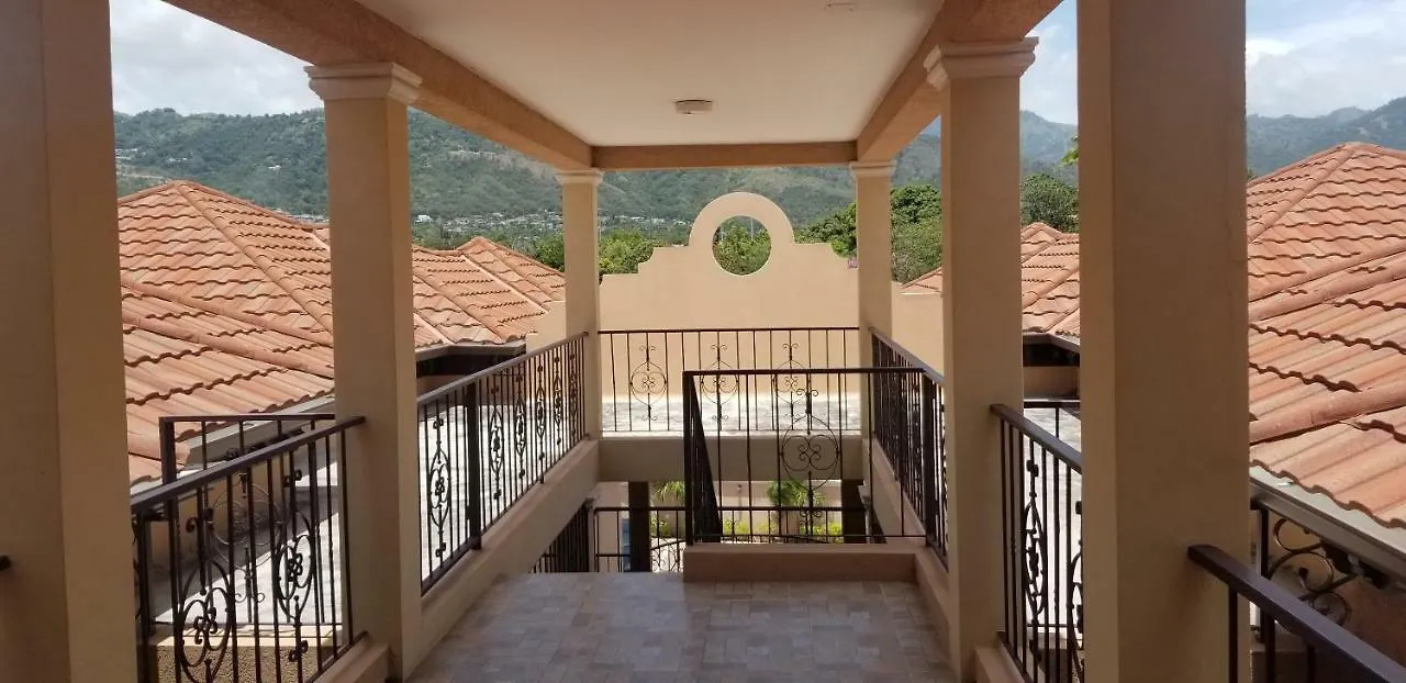 דירה Enfield Apt 12, Executive Suites Ja - Palms