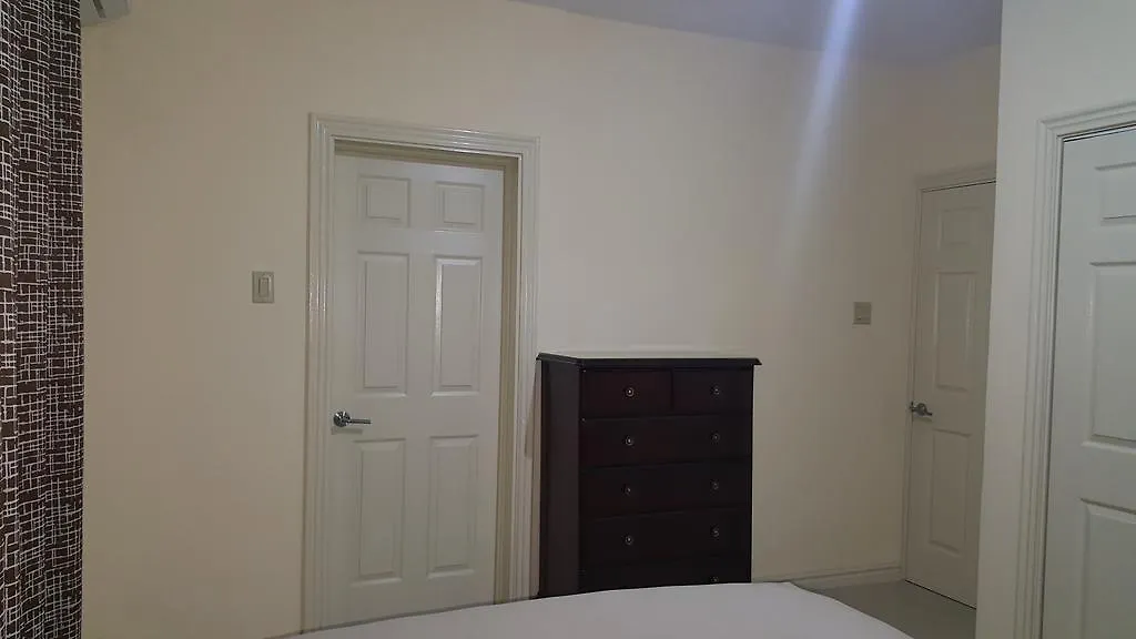 Apt 12, Executive Suites Ja - Palms Enfield